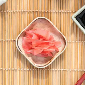 Pink Sushi Ginger - High-Quality Pickled Ginger for Sushi, Sashimi, and Japanese Cuisine | الزنجبيل الوردي للسوشي بجودة عالية - زنجبيل مخلل للسوشي، الساشيمي، والمأكولات اليابانية