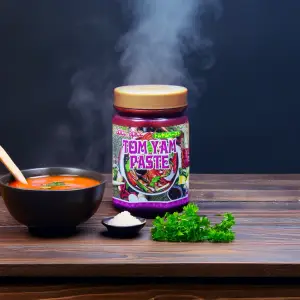 Tom Yam Paste - Premium Thai Paste for Spicy and Tangy Soups, Marinades, and Stir-Fries | معجون توم يام عالي الجودة لتحضير الشوربات الحارة والوصفات التايلندية